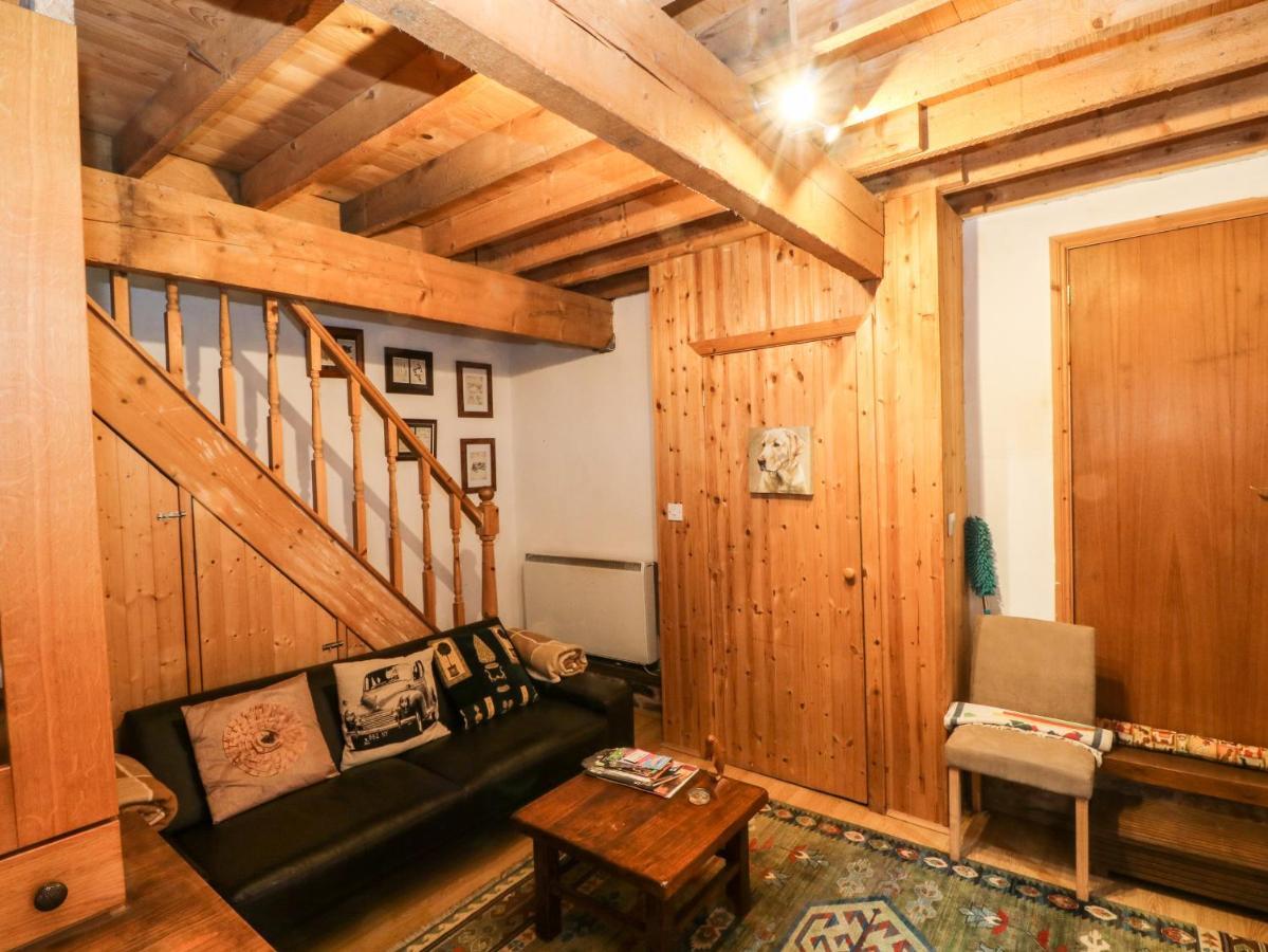 The Toolshed Villa Warrington Exterior photo